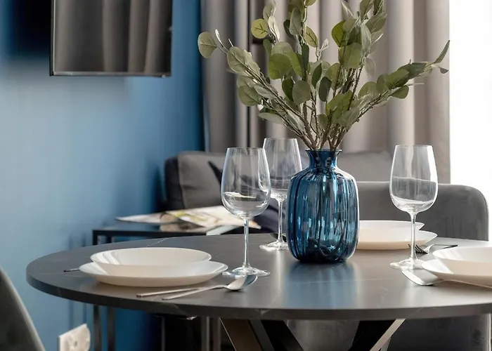 شقة Eleganckie We Wroclawiu Z Parkingiem I Biurkiem Do Pracy Zdalnej By Renters